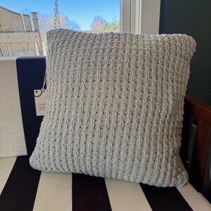 NEW - 20x20 Snug Waffle Throw Pillow - Color Cloud Gray